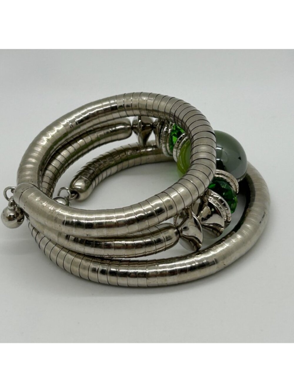 Silver-Tone Memory Wire Bracelet Green Acrylic Beads Chunky Bohemian Adjustable - Picture 6 of 10
